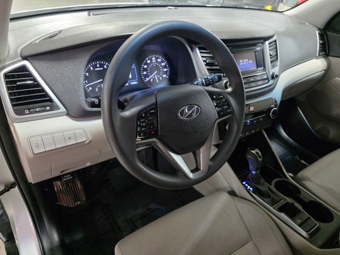 Used 2018 Hyundai Tucson SE image 24