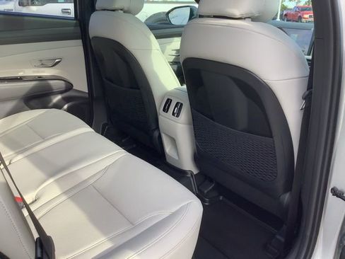 New 2025 Hyundai Tucson Limited image 30