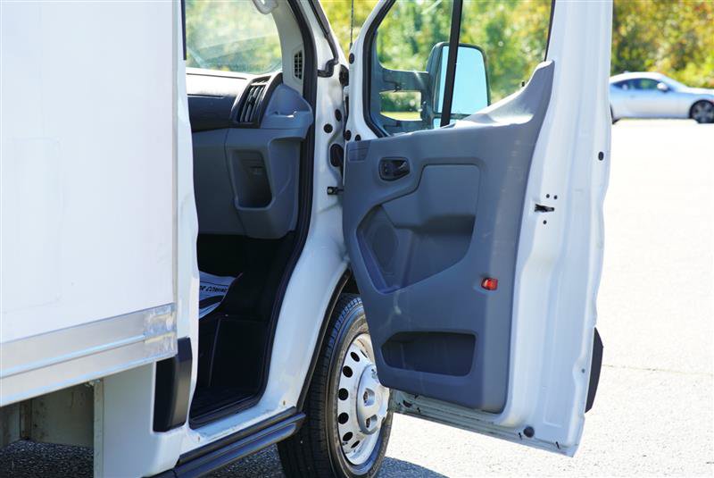 Used 2018 Ford Transit 350 156 DRW RWD image 50