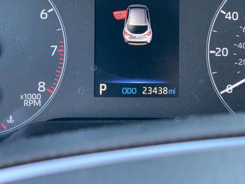 Used 2025 Toyota Corolla SE image 29