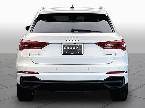 Used 2023 Audi Q3 2.0T Premium Plus w/ Premium Plus Package AWD/4WD image 4