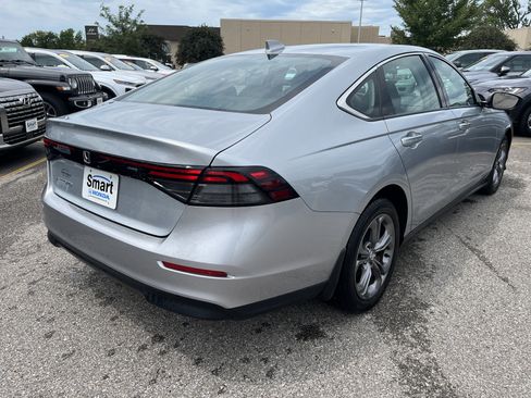 Used 2024 Honda Accord EX image 5