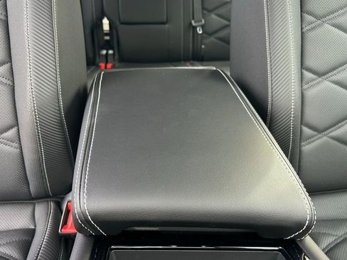 New 2026 Volkswagen Atlas Cross Sport SE image 39