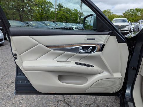 Used 2011 INFINITI M37 x w/ Deluxe Touring Pkg AWD/4WD image 11