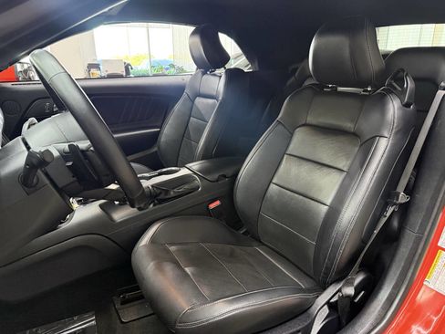 Used 2015 Ford Mustang Premium RWD image 18