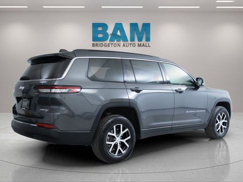 Used 2024 Jeep Grand Cherokee L Limited AWD/4WD image 7