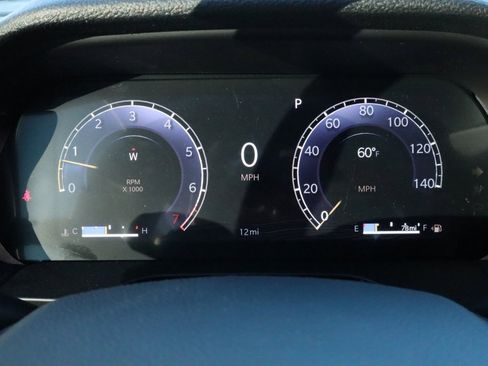 New 2025 Jeep Grand Cherokee Laredo image 4