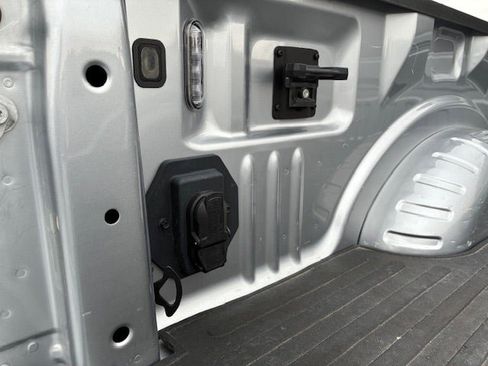 Used 2022 Ford F350 XLT w/ XLT Premium Package AWD/4WD image 12