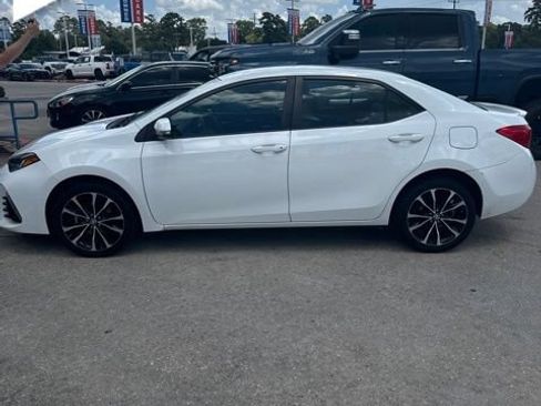 Used 2018 Toyota Corolla SE FWD image 5