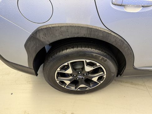Used 2019 Subaru Crosstrek 2.0i Premium AWD/4WD image 8