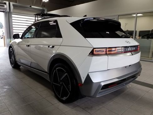 Used 2025 Hyundai Ioniq 5 Limited image 19
