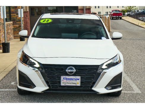 Used 2023 Nissan Altima 2.5 SV w/ SV Premium Package image 8