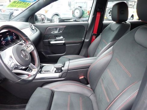 Used 2023 Mercedes-Benz GLA 35 AMG 4MATIC image 15