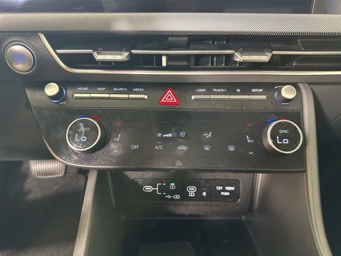 Used 2024 Hyundai Sonata SEL w/ Convenience Package image 15