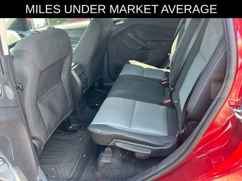 Used 2017 Ford Escape SE w/ Equipment Group 201A FWD image 13