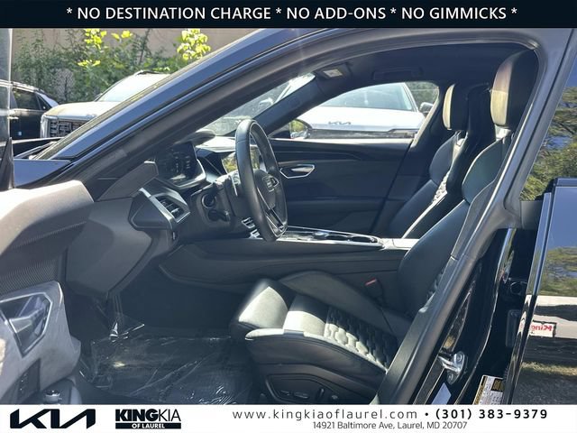 Used 2022 Audi e-tron GT Prestige AWD/4WD image 21