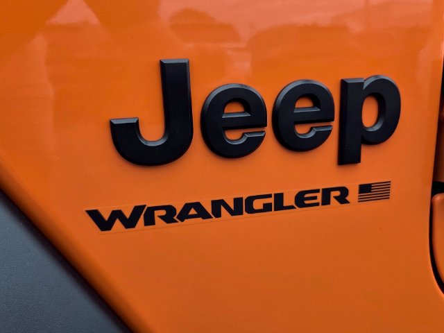 Certified 2025 Jeep Wrangler Sport AWD/4WD image 11