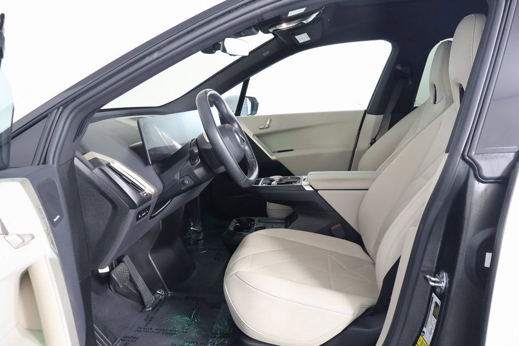 Certified 2024 BMW iX xDrive50 w/ Convenience Package AWD/4WD image 10