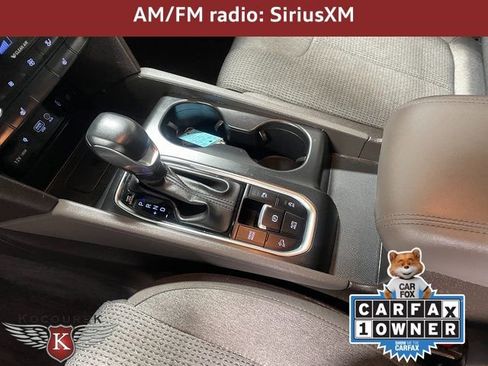 Used 2020 Hyundai Santa Fe SEL w/ Convenience Package image 18