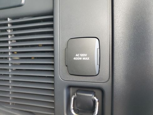 New 2026 Lincoln Navigator Reserve AWD/4WD image 32