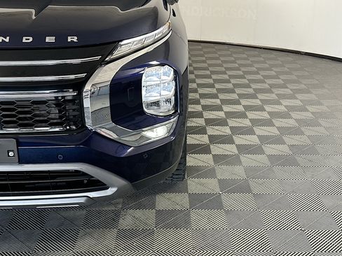 Used 2025 Mitsubishi Outlander SE AWD/4WD image 9