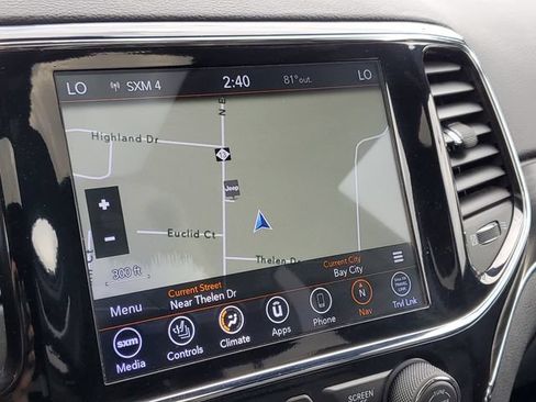 Used 2019 Jeep Grand Cherokee Limited AWD/4WD image 19