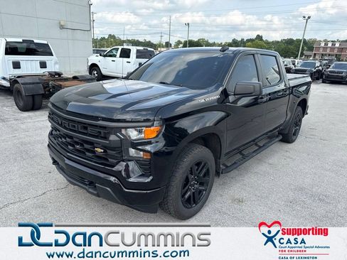 Used 2023 Chevrolet Silverado 1500 Custom AWD/4WD image 1