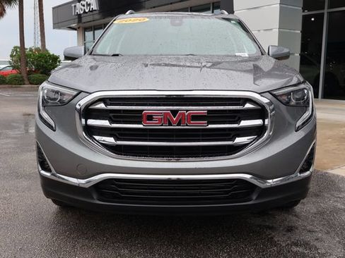 Used 2020 GMC Terrain SLT w/ Preferred Package FWD image 3