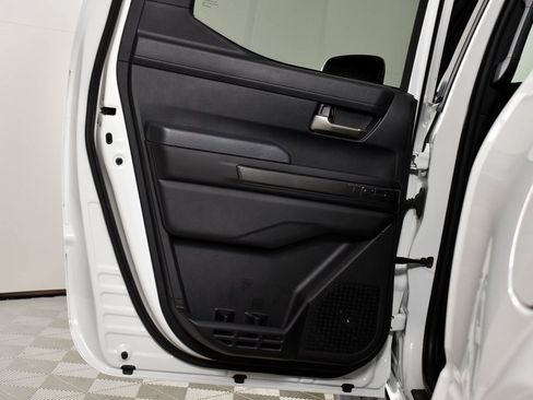 Used 2024 Toyota Tacoma TRD Sport image 22