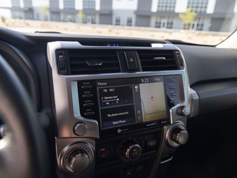 Used 2023 Toyota 4Runner SR5 Premium w/ Moonroof Package AWD/4WD image 23