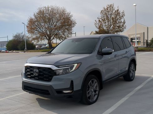 Used 2023 Honda Passport EX-L image 8