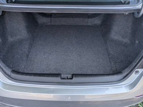 Used 2021 Honda Accord LX image 13