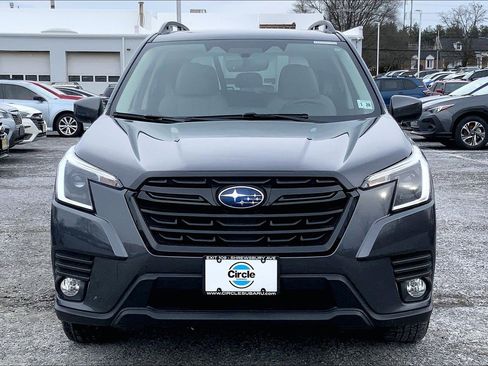 Certified 2023 Subaru Forester Premium image 3