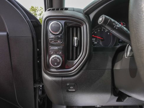 Used 2024 GMC Sierra 1500 Pro w/ Graphite Edition AWD/4WD image 17