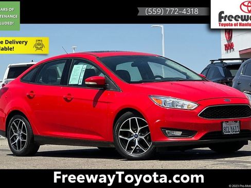 Used 2017 Ford Focus SEL FWD image 1