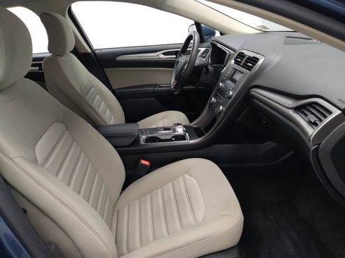 Used 2018 Ford Fusion S FWD image 21