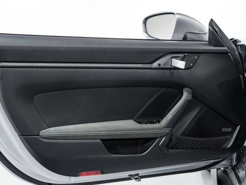 Used 2025 Porsche 911 GT3 RS RWD image 9