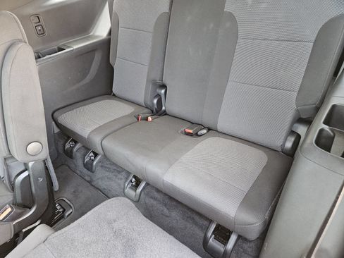 Certified 2023 Chevrolet Traverse LT FWD image 34