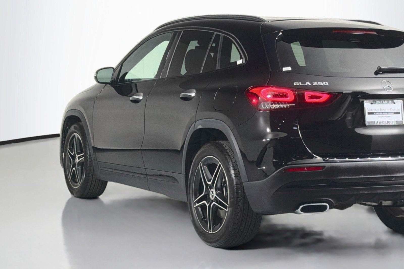 Certified 2021 Mercedes-Benz GLA 250 4MATIC w/ AMG Line Exterior image 15