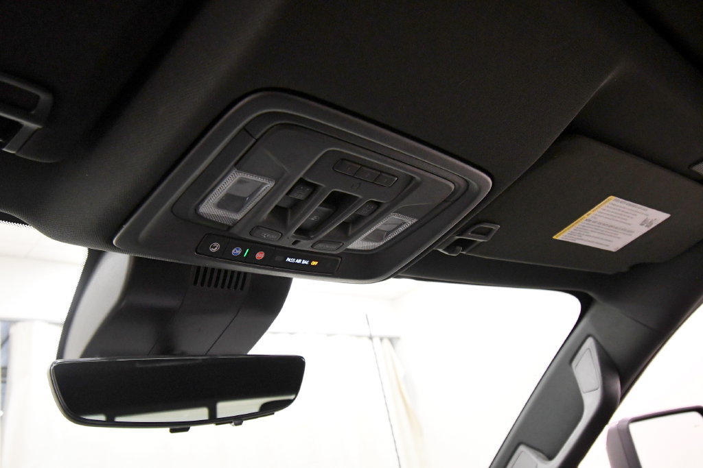 Used 2024 Chevrolet Silverado 3500 High Country w/ High Country Premium Package AWD/4WD image 27