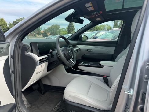 Certified 2026 Hyundai Tucson Limited AWD/4WD image 5