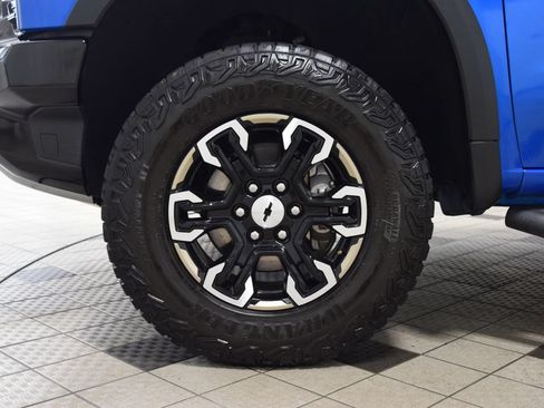 Used 2022 Chevrolet Silverado 1500 ZR2 w/ Technology Package AWD/4WD image 30