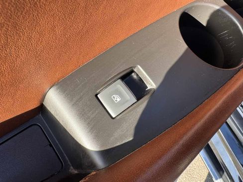 Used 2015 Cadillac Escalade Premium AWD/4WD image 45