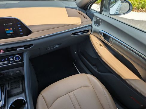 Certified 2021 Hyundai Sonata Limited FWD image 19