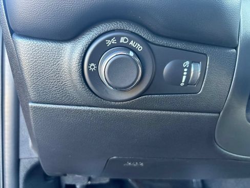 Used 2025 Dodge Durango R/T AWD/4WD image 25