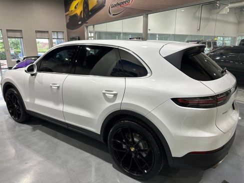 Used 2019 Porsche Cayenne AWD/4WD image 25