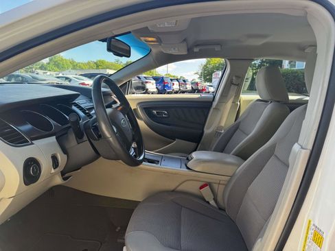 Used 2010 Ford Taurus SEL FWD image 17