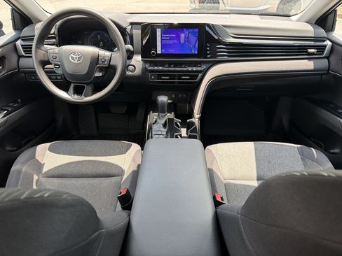 Certified 2025 Toyota Camry LE FWD image 4