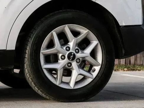 Used 2022 Kia Soul LX w/ Technology Package image 48