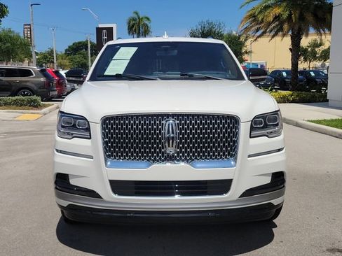 Certified 2023 Lincoln Navigator L Reserve RWD image 2